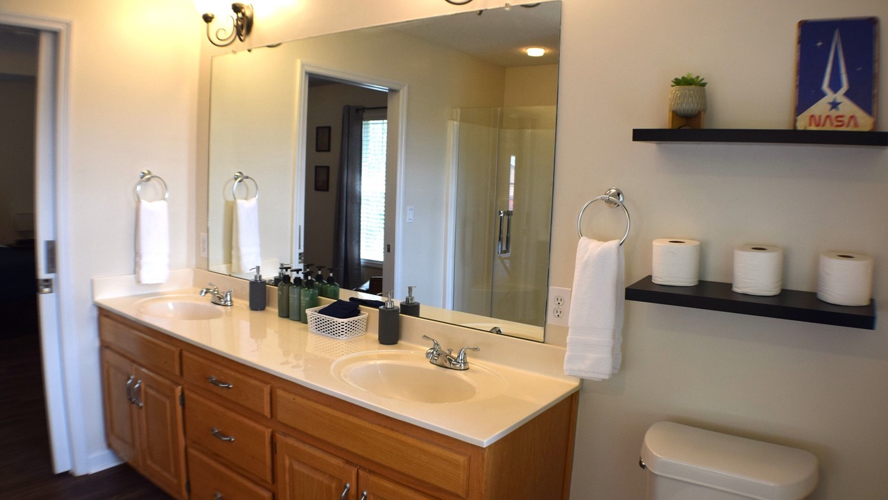 Photo of Bathroom in Normal