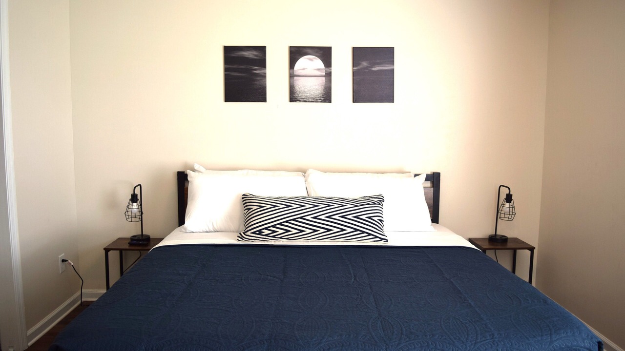 Photo of Bedroom in Normal