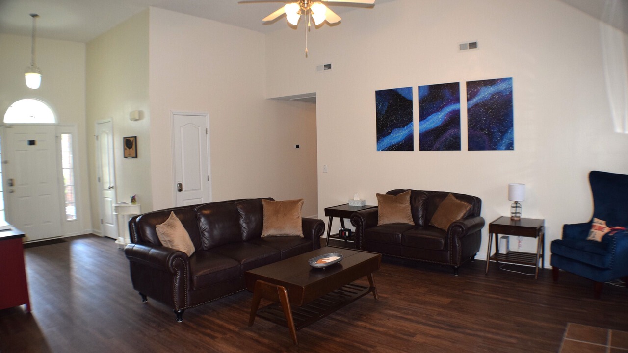 Photo of Livingroom in Normal