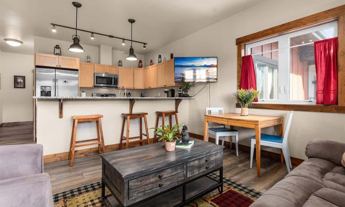 Photo of Livingroom in Columbia Falls