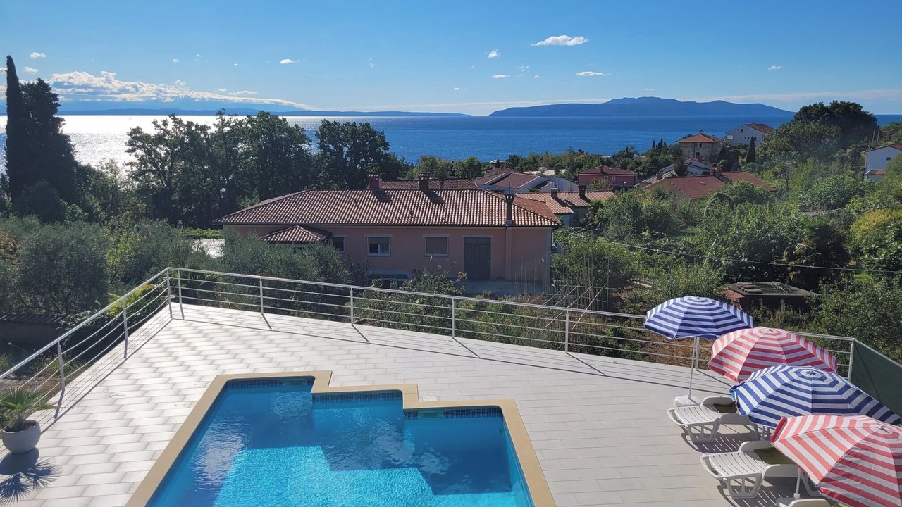 Photo of Outdoor in Ika
