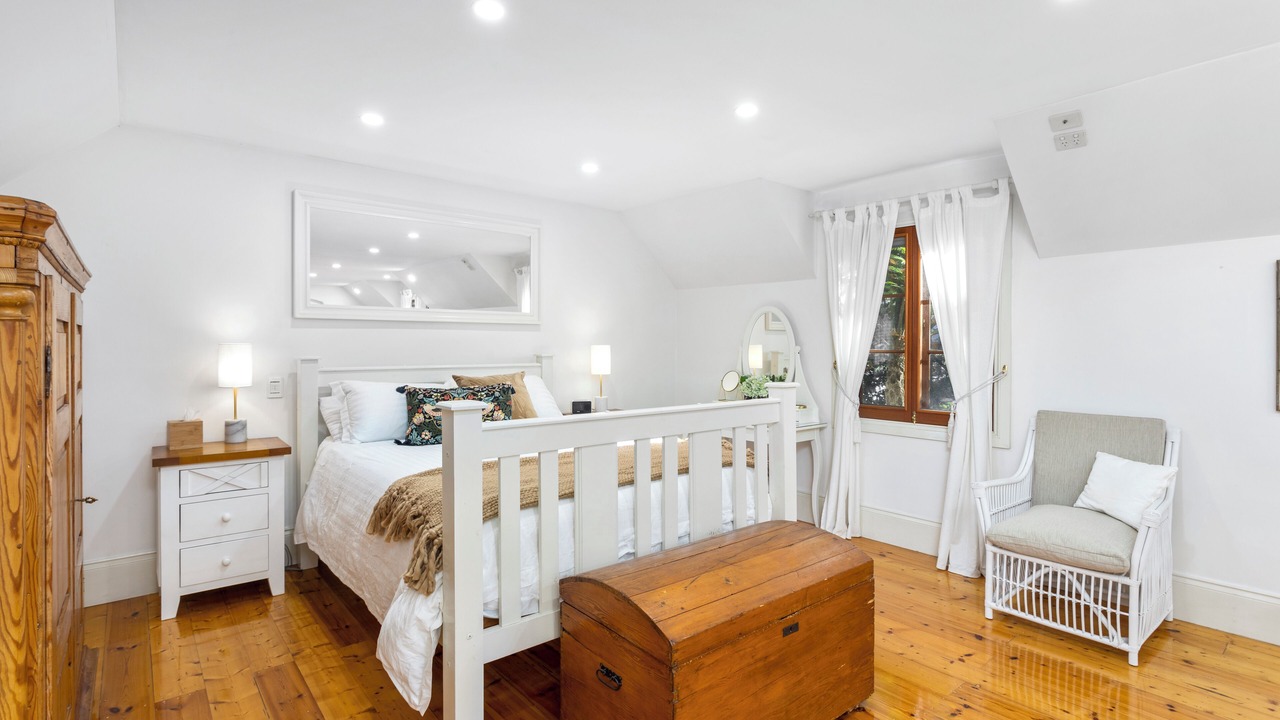 Photo of Others in Aldgate