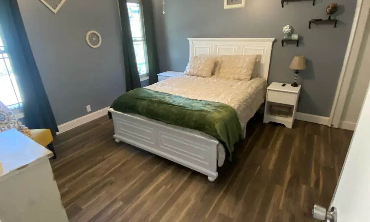 Photo of Bedroom in Hot Springs Village