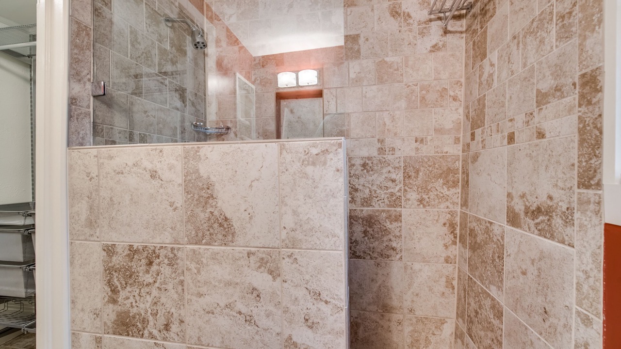 Photo of Bathroom in Junius Heights