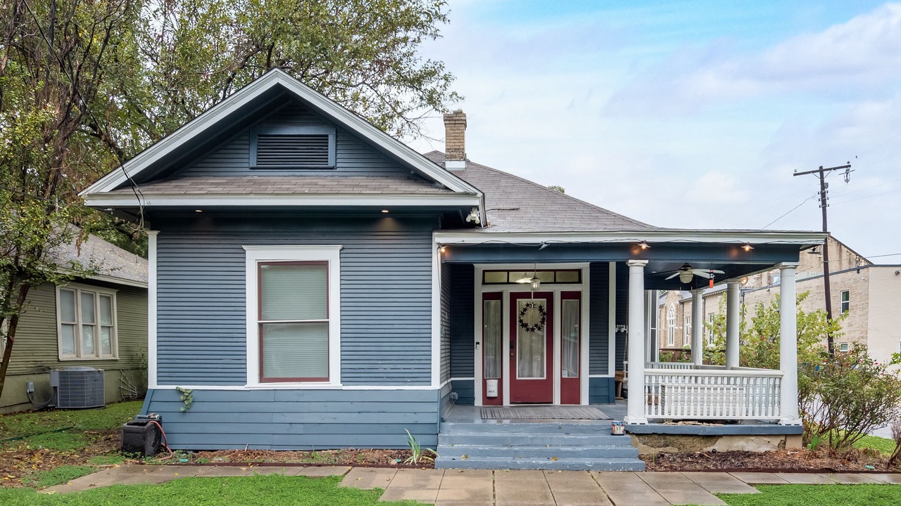 Photo of Outdoor in Junius Heights