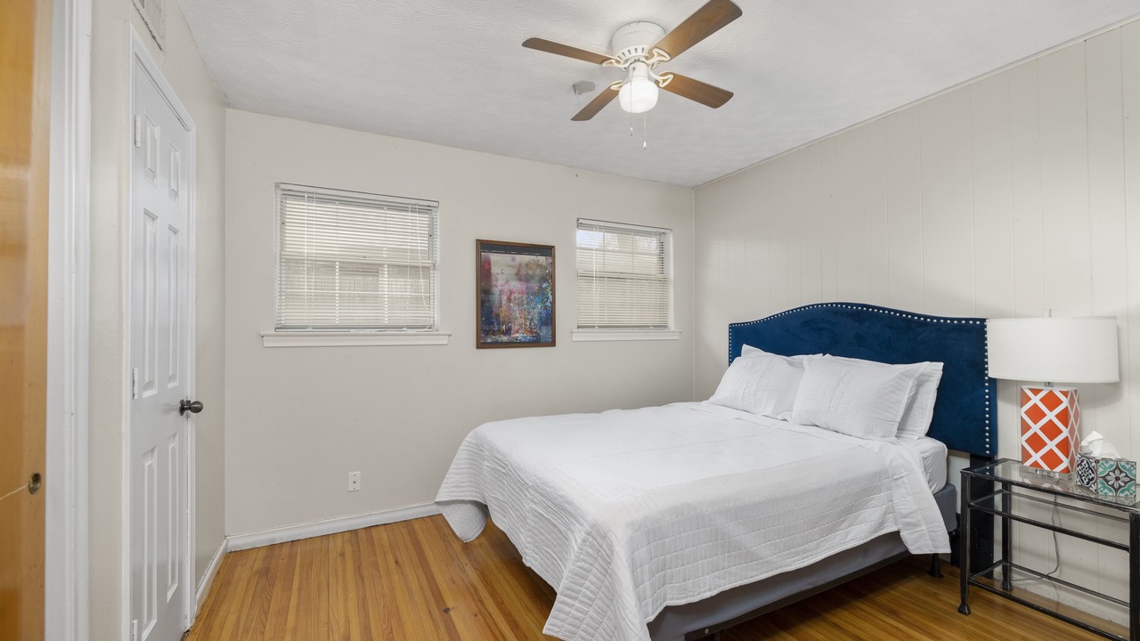 Photo of Bedroom in White Rock Hills