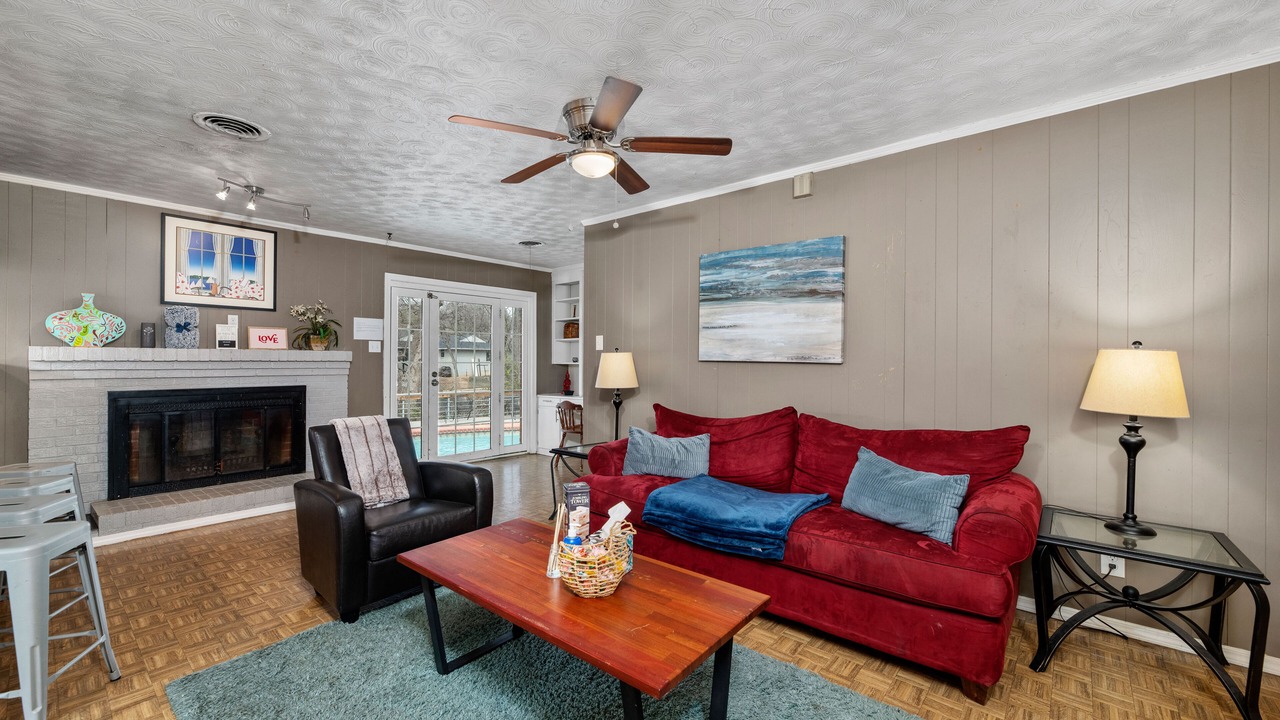 Photo of Livingroom in White Rock Hills