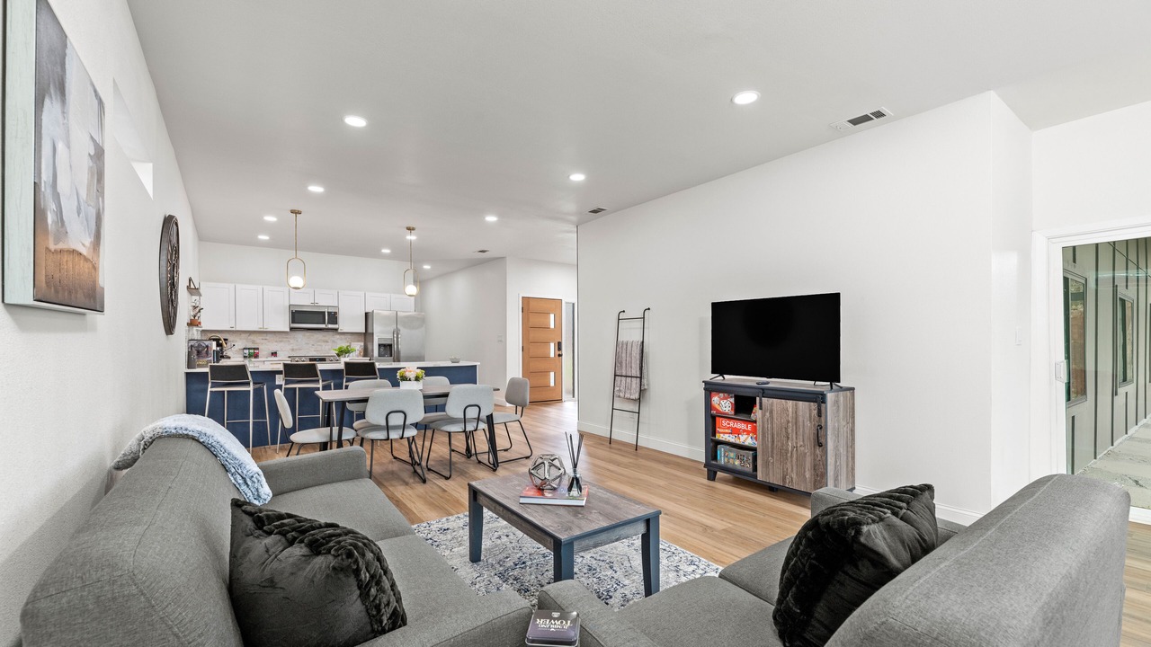 Photo of Livingroom in Northeast Dallas