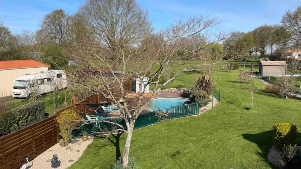 Photo of Outdoor in Saint-Hilaire-le-Vouhis
