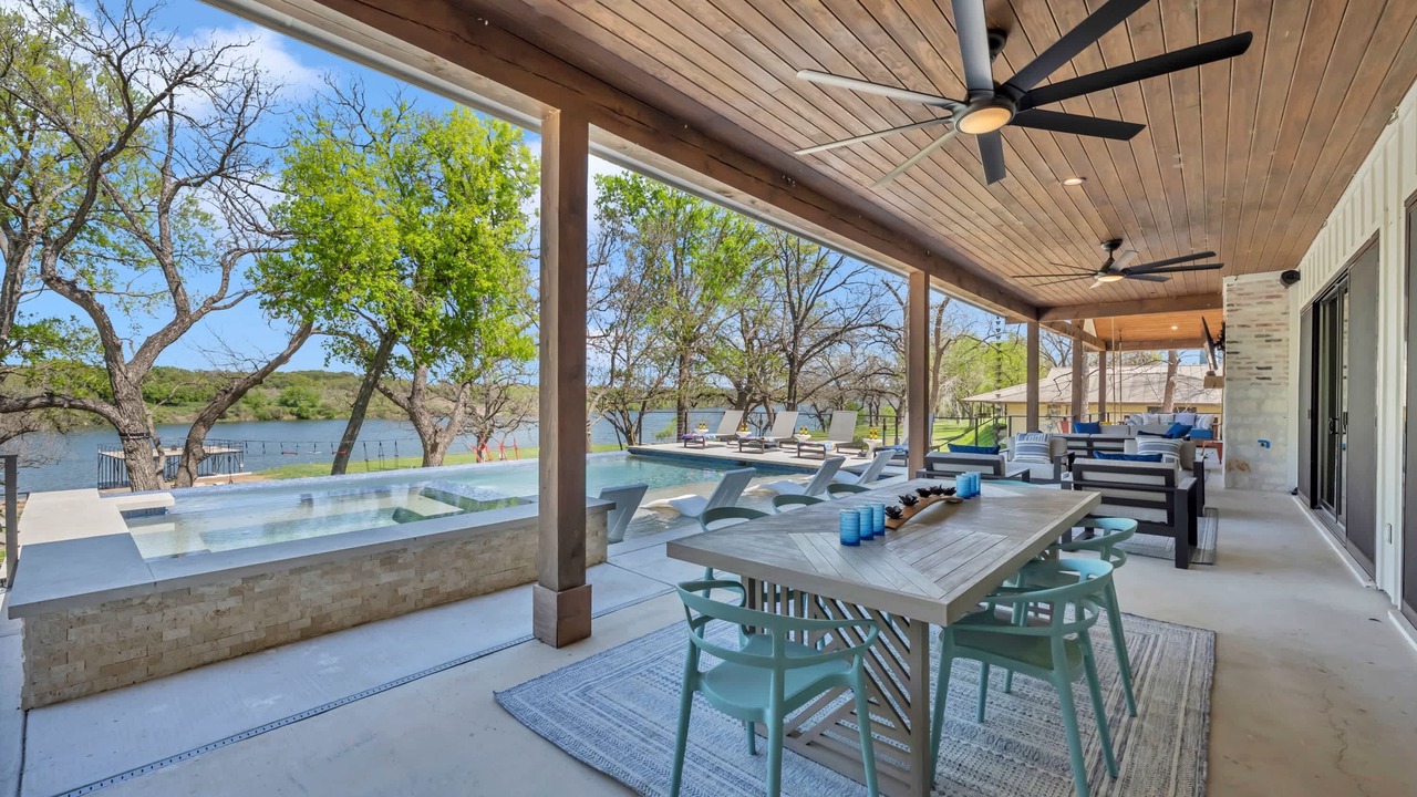 Photo of Outdoor in Cottonwood Shores