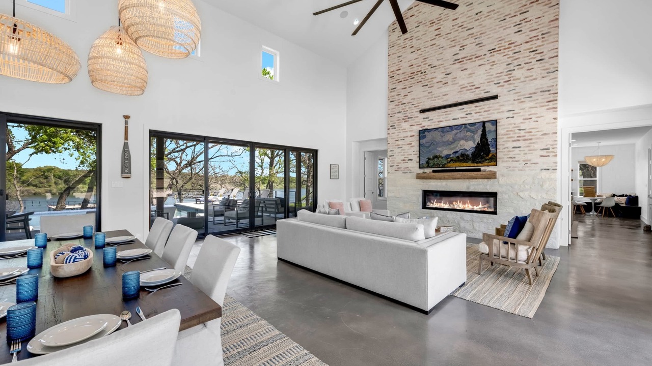 Photo of Livingroom in Cottonwood Shores