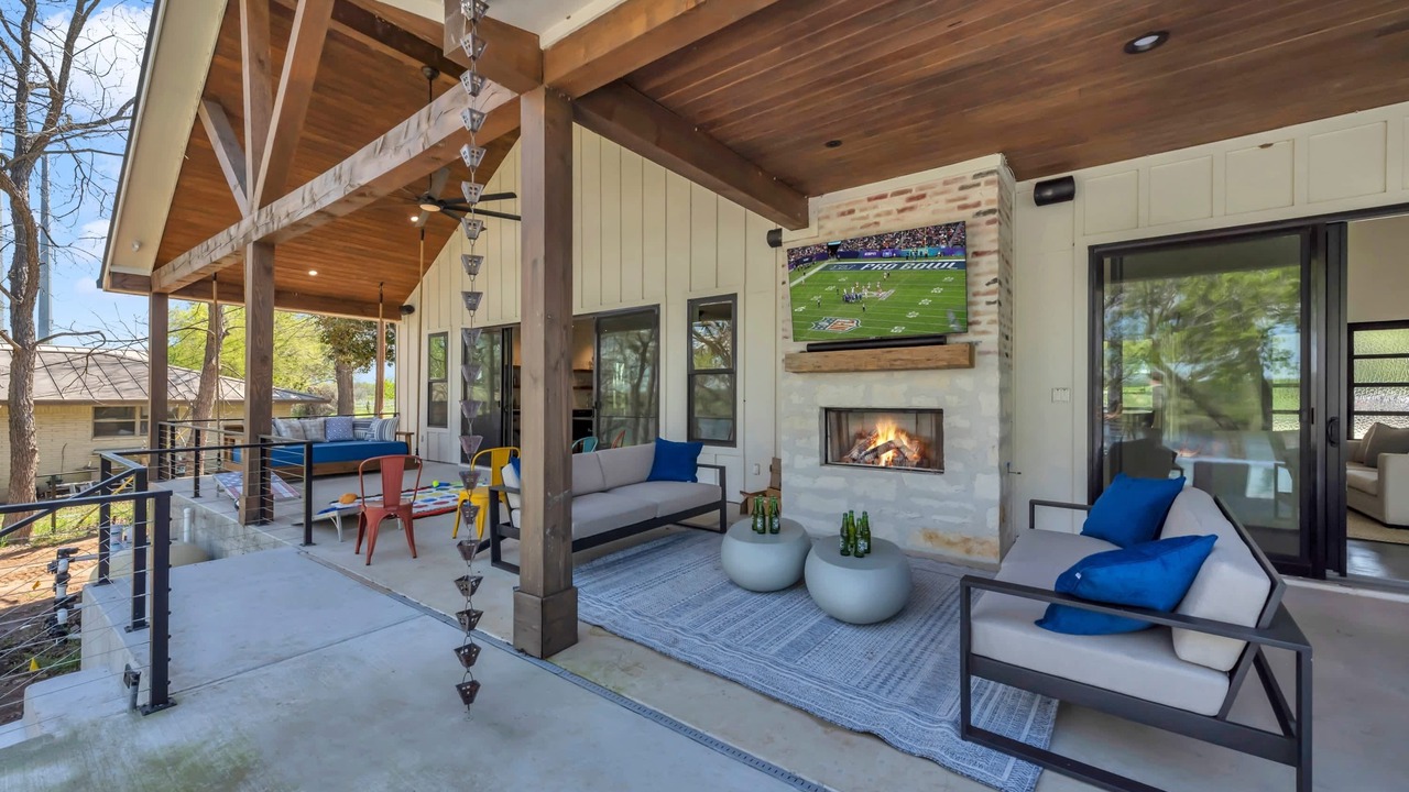 Photo of Outdoor in Cottonwood Shores
