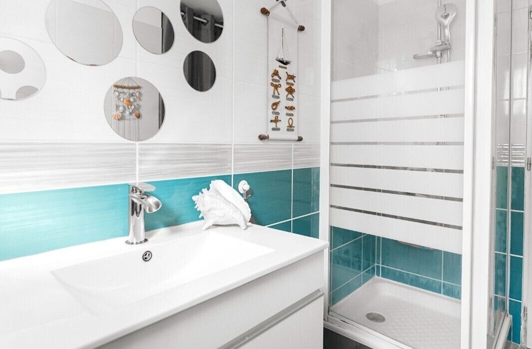 Photo of Bathroom in Villegailhenc