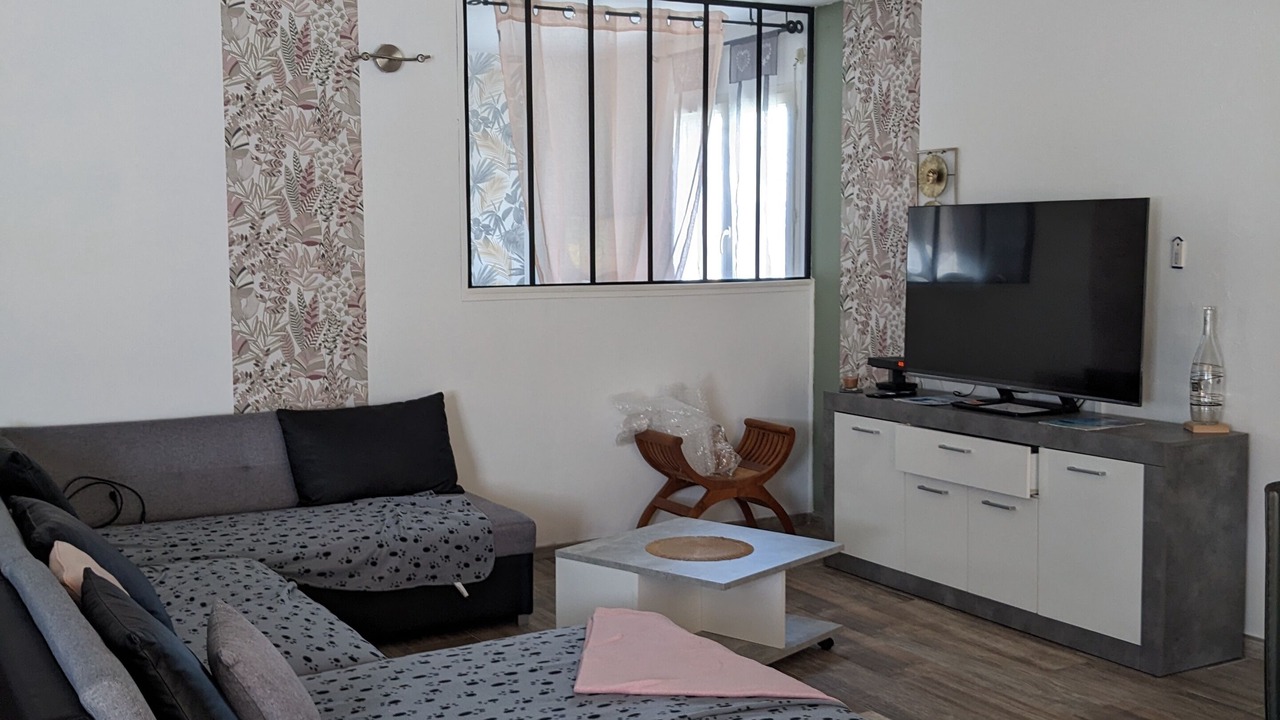Photo of Livingroom in Villegailhenc