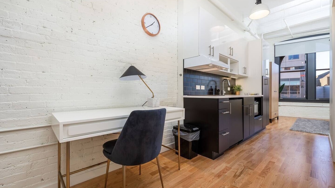 Photo of Others in Downtown Hartford