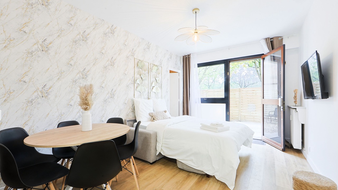 Photo of Bedroom in Bagnolet