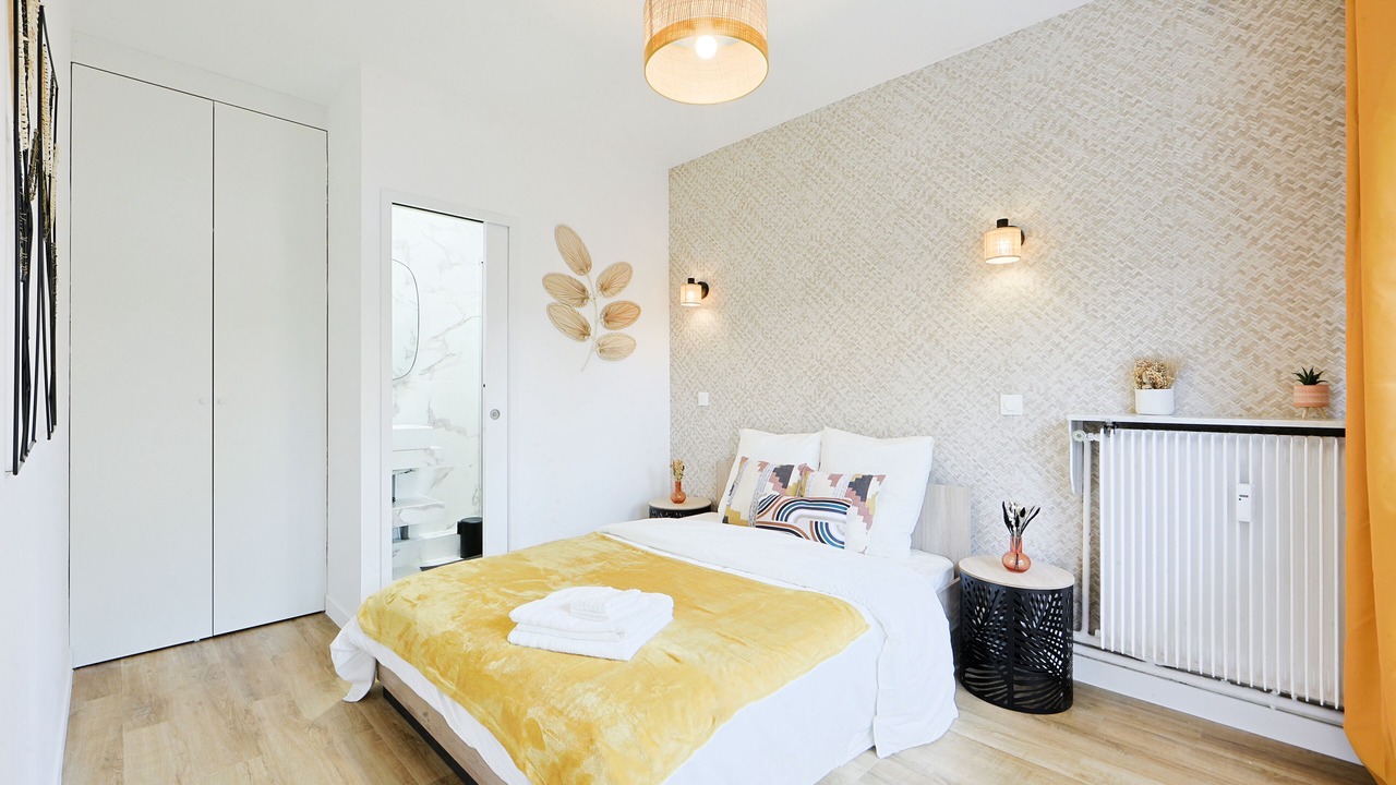 Photo of Bedroom in Bagnolet