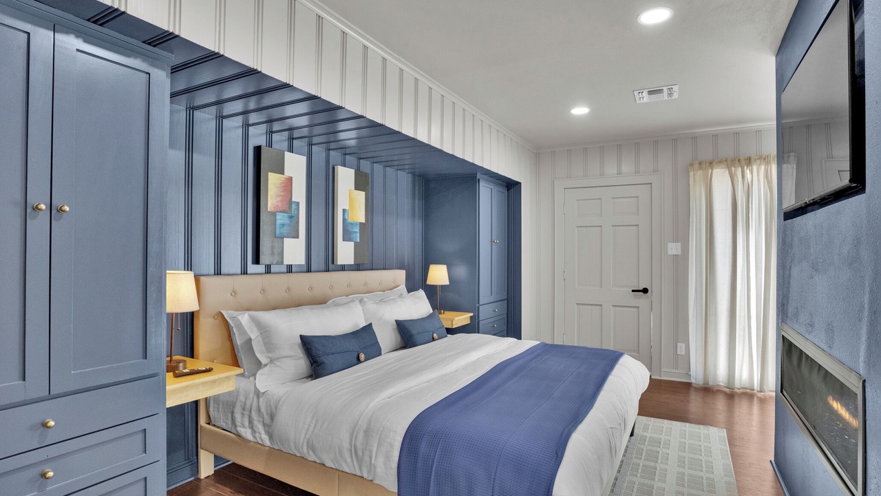 Photo of Bedroom in Fairfield Historic District