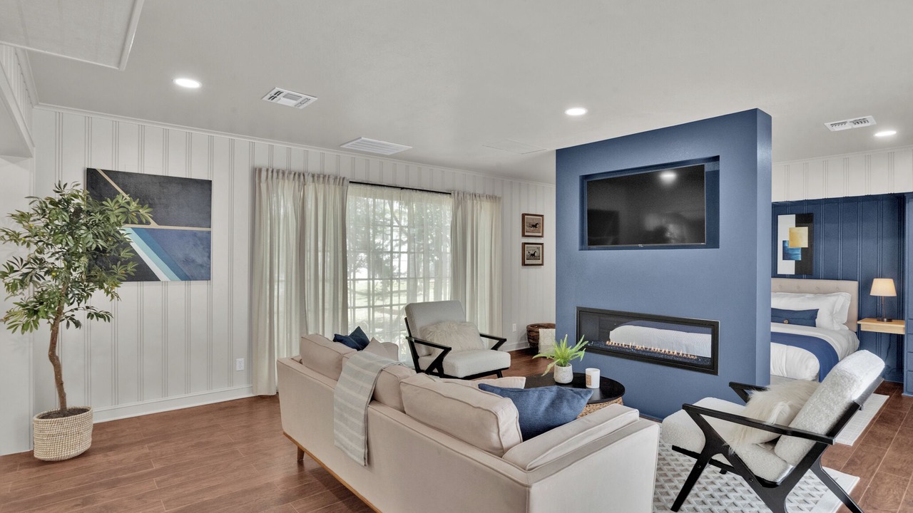 Photo of Bedroom in Fairfield Historic District