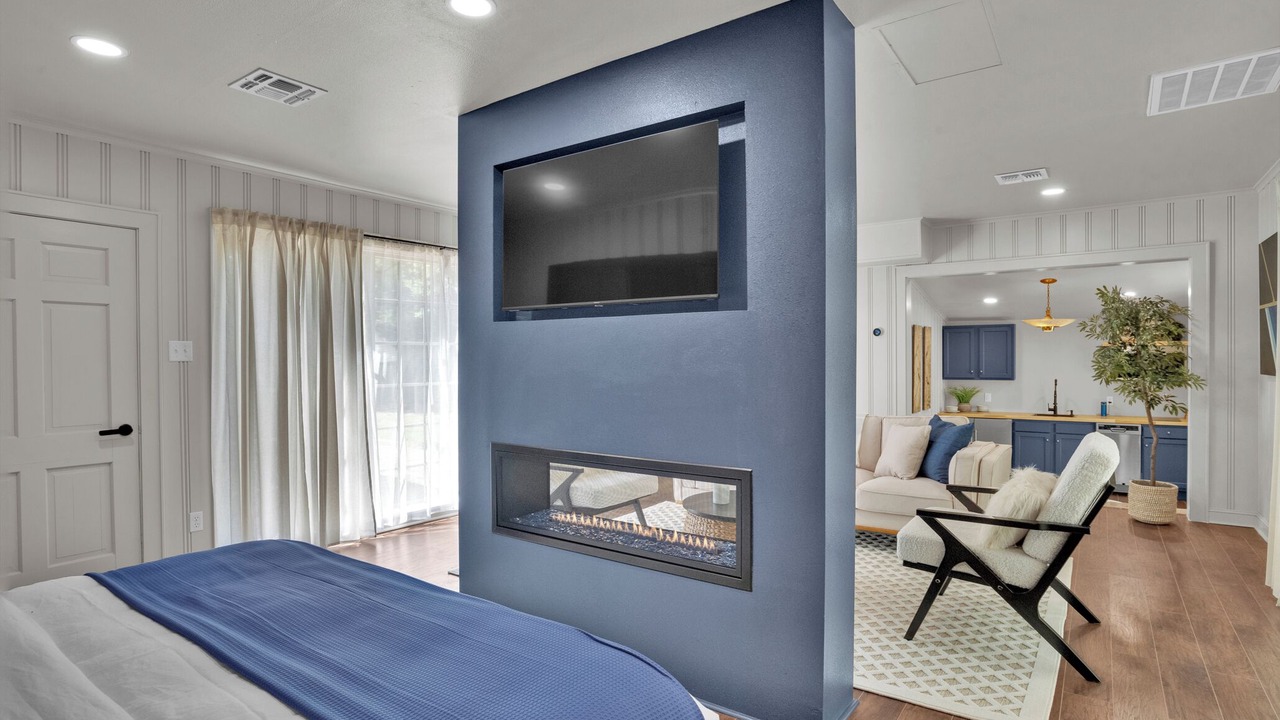 Photo of Bedroom in Fairfield Historic District