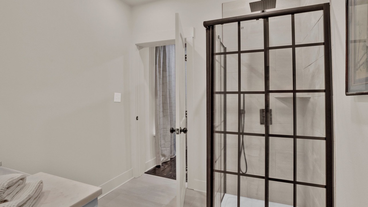 Photo of Bathroom in Highland Historic District