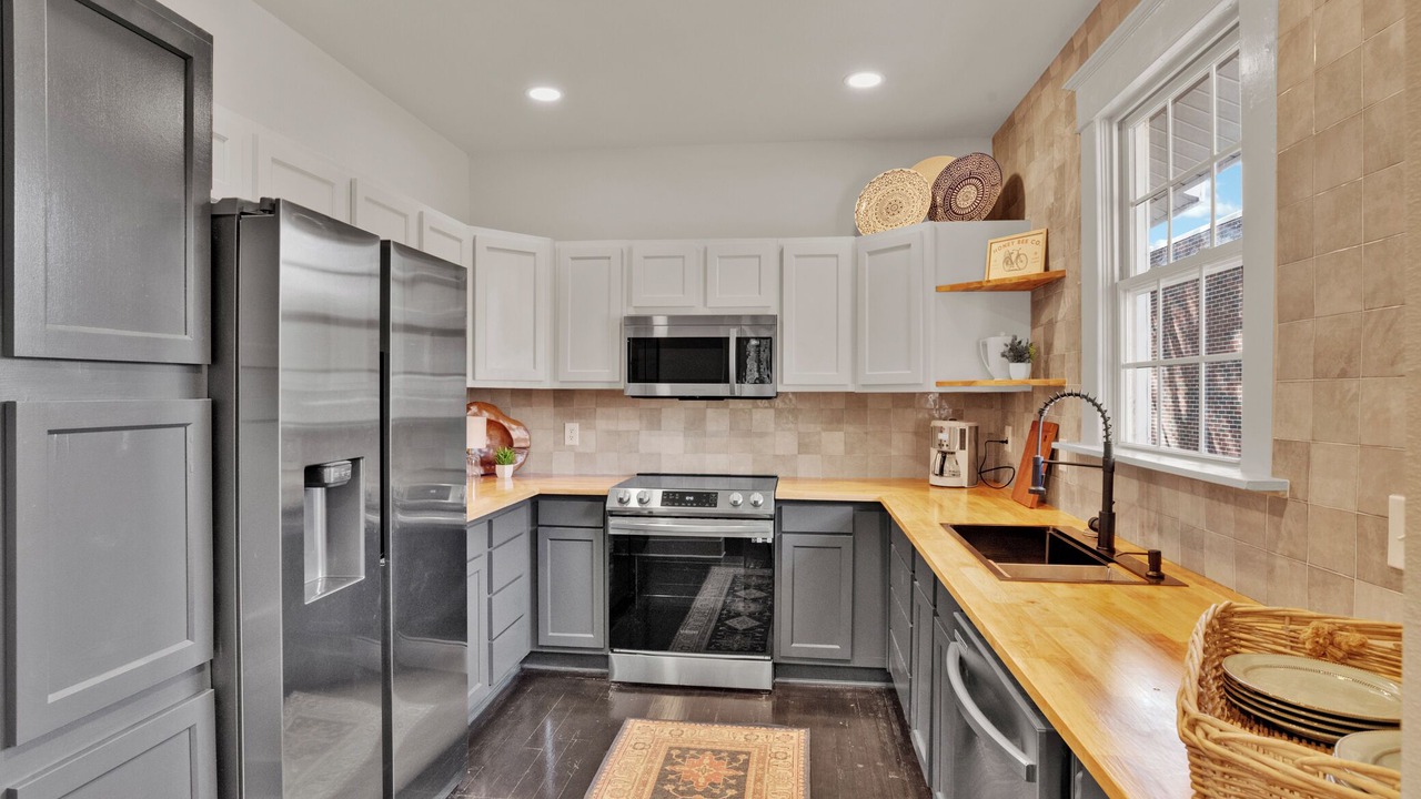 Photo of Kitchen in Highland Historic District
