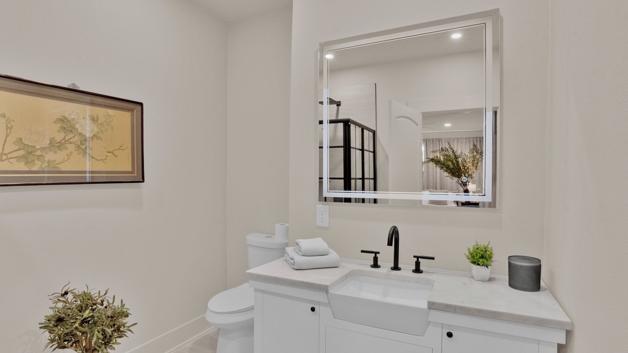 Photo of Bathroom in Highland Historic District