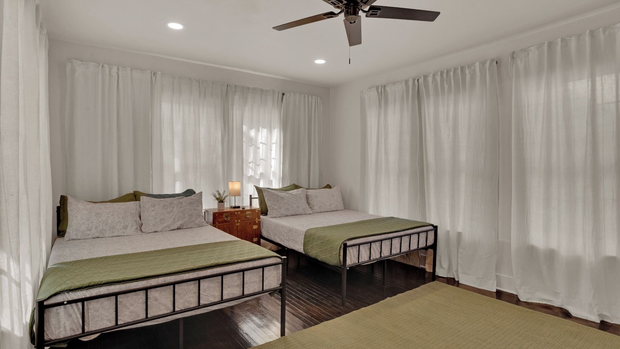 Photo of Bedroom in Highland Historic District