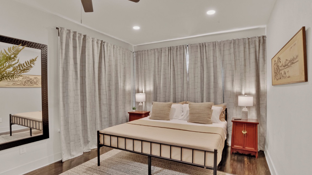 Photo of Bedroom in Highland Historic District