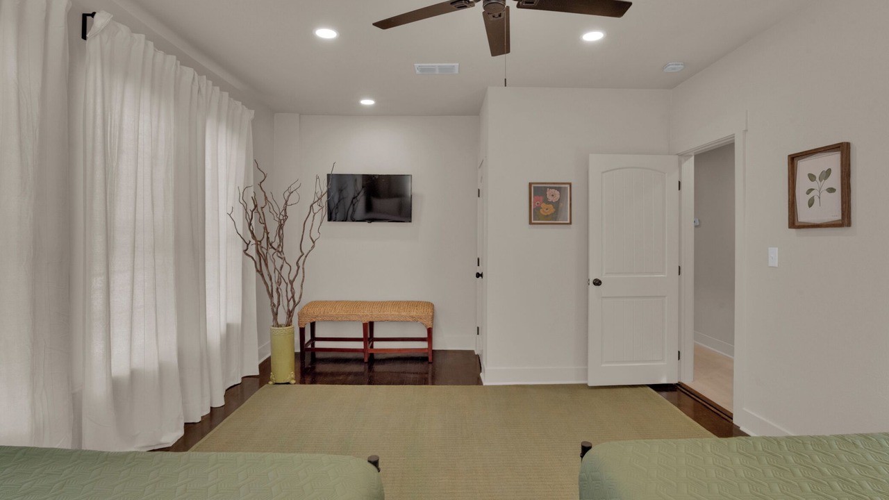 Photo of Bedroom in Highland Historic District