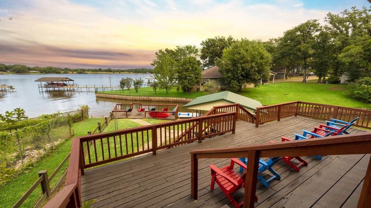 Photo of Patio Balcony in Enchanted Oaks
