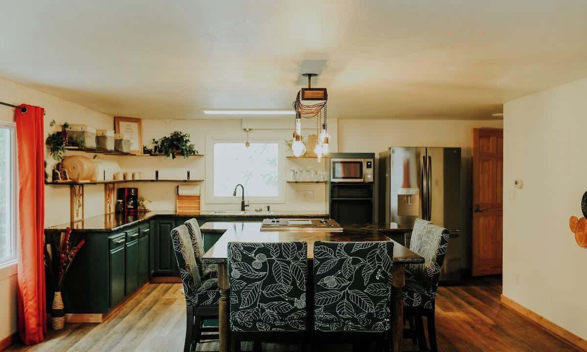 Photo of Kitchen in Mid-Hillside