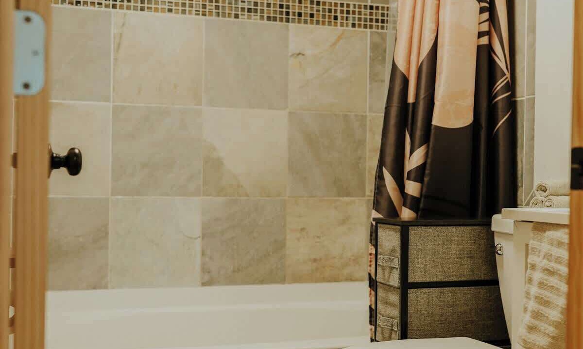 Photo of Bathroom in Mid-Hillside