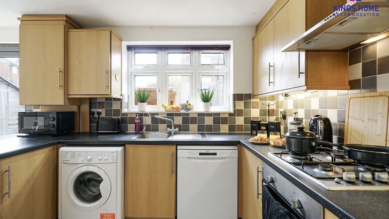 Photo of Others in Elstree