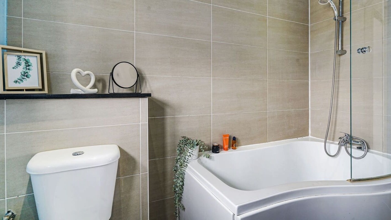 Photo of Bathroom in Elstree