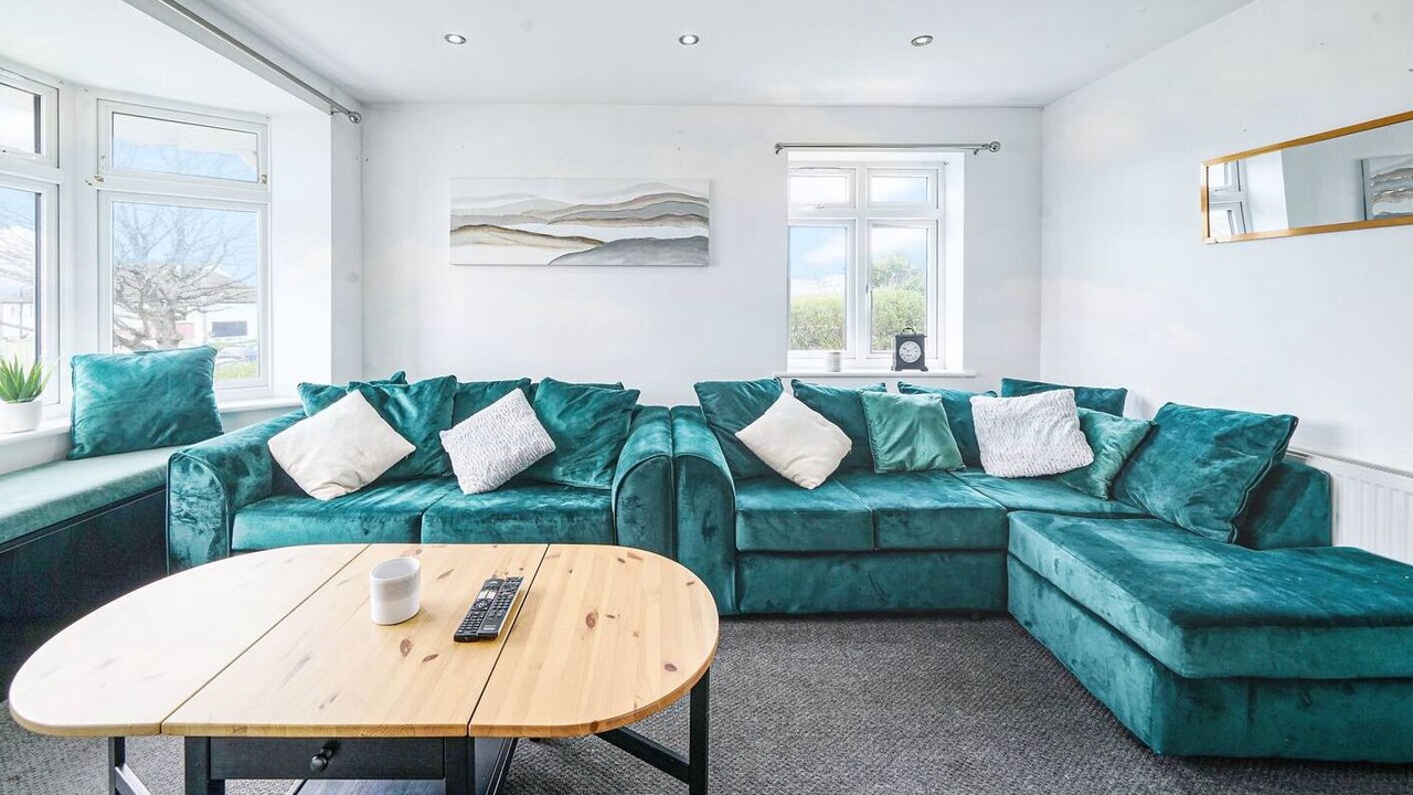 Photo of Others in Elstree