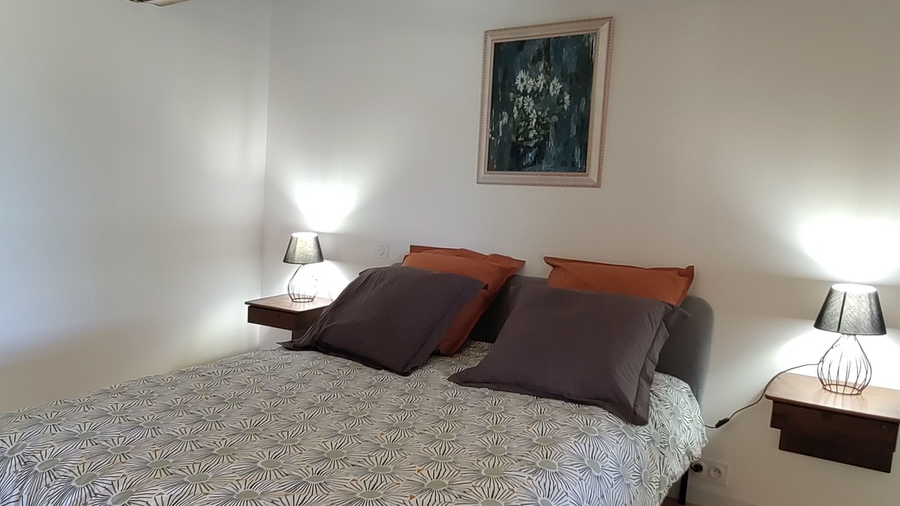 Photo of Bedroom in Merville