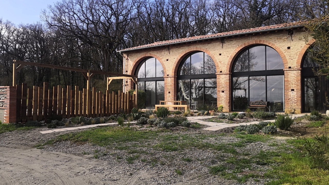 Photo of Outdoor in Merville