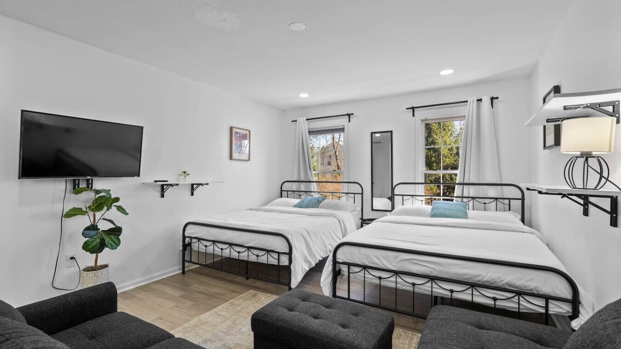 Photo of Bedroom in North Laurel