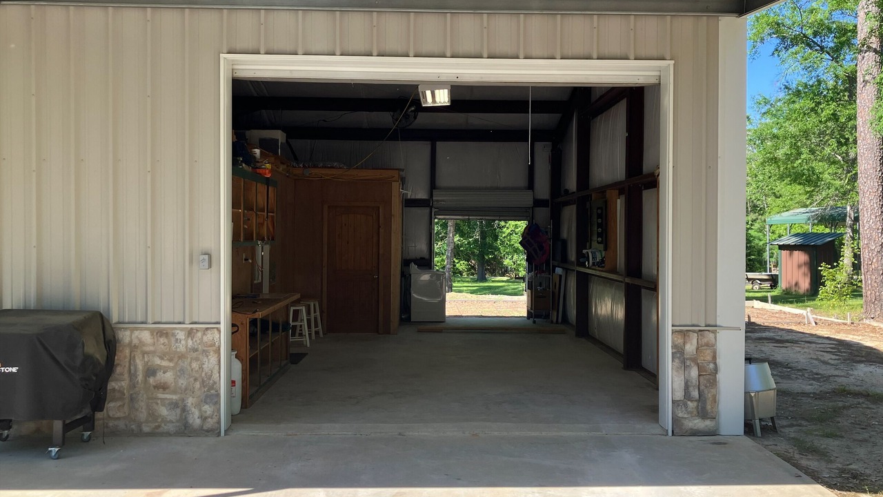 Photo of Outdoor in Broaddus