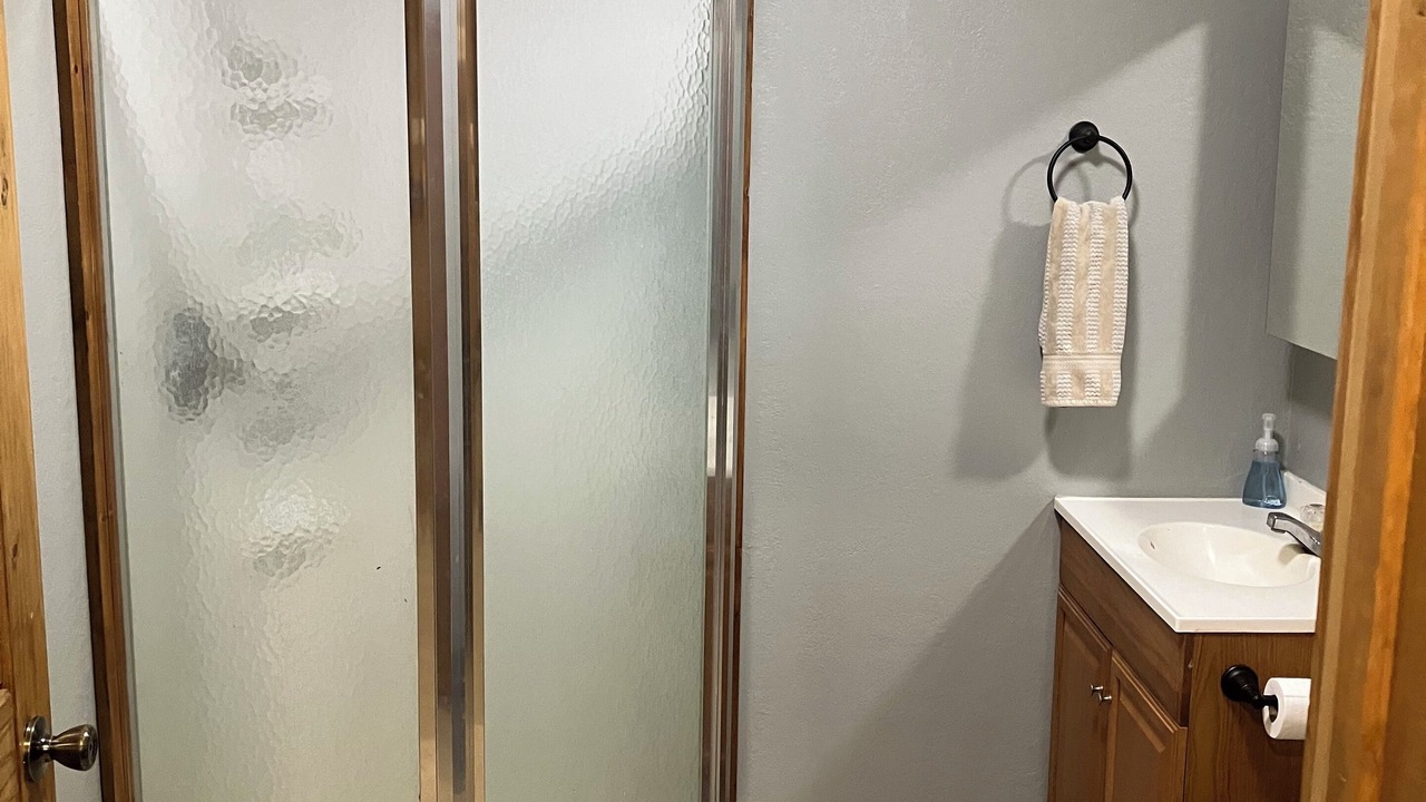 Photo of Bathroom in Broaddus