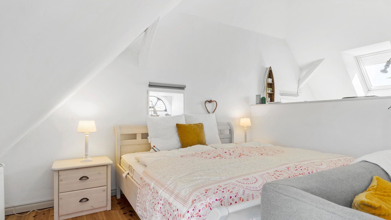 Photo of Others in Arø