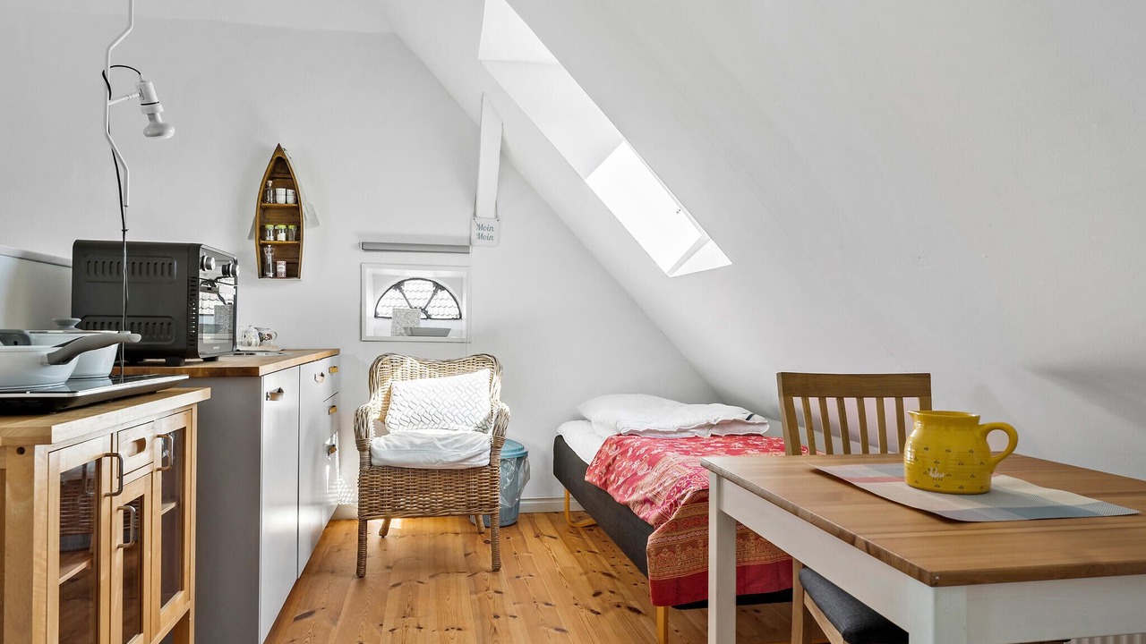 Photo of Others in Arø