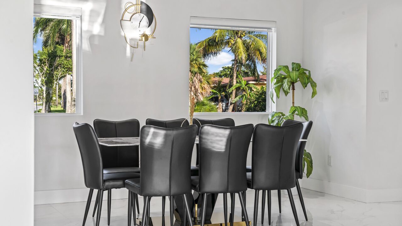 Photo of Bedroom in Miami Gardens