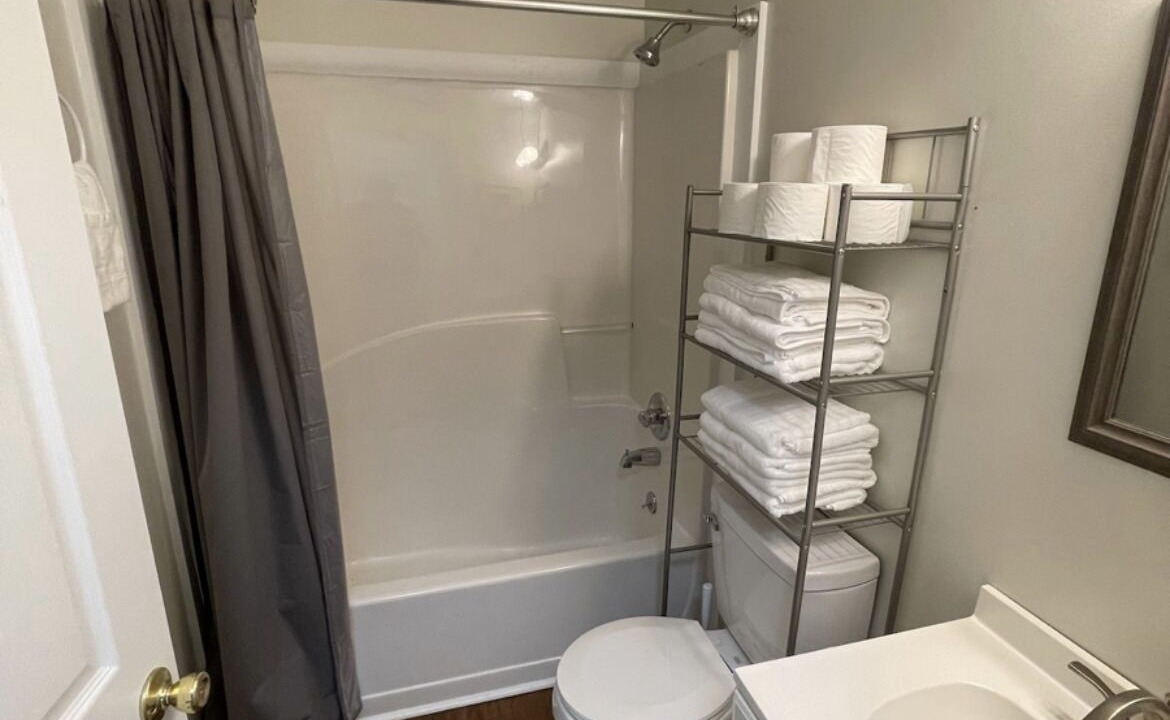 Photo of Bathroom in Scottsboro
