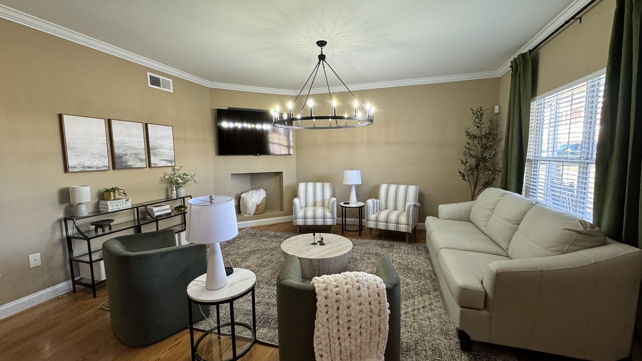 Photo of Livingroom in Montevallo