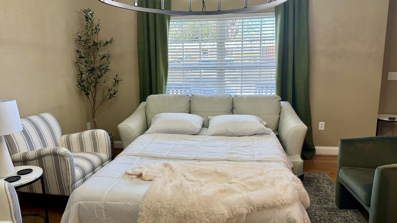 Photo of Bedroom in Montevallo