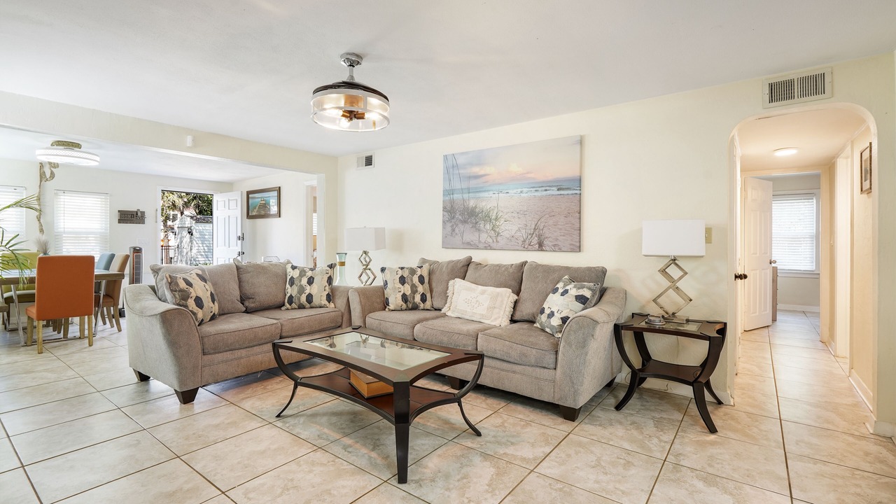 Photo of Livingroom in Seabreeze Historic District