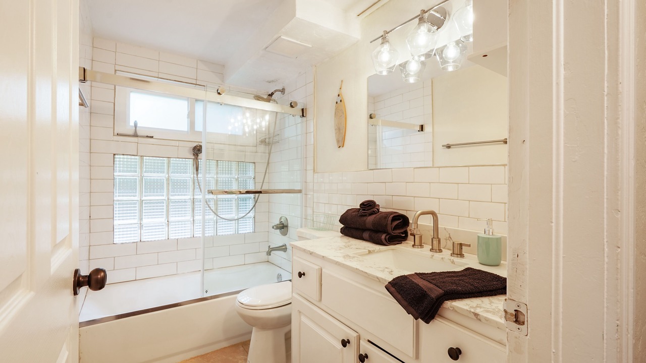 Photo of Bathroom in Seabreeze Historic District