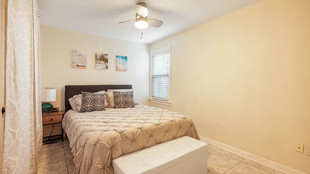 Photo of Bedroom in Seabreeze Historic District